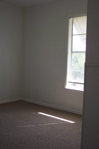 montrose bedroom2